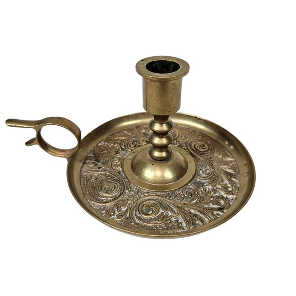 Vintage Ornate Etched Gold Chamberstick Candlestick Holder with‎ Finger Ring - Picture 1 of 8